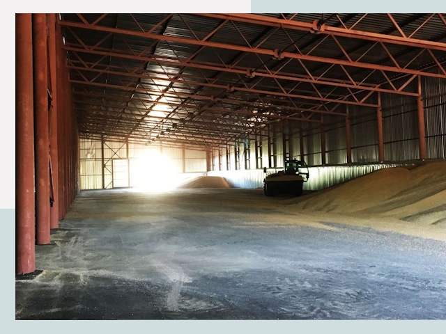 Строительство зернохранилищ в Вятских Поляне