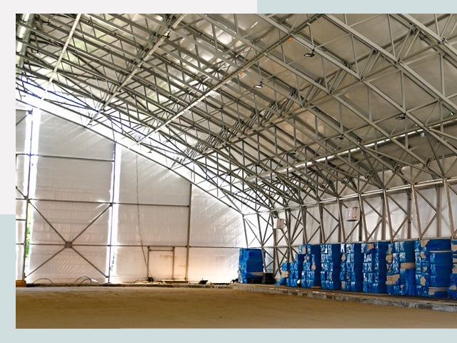 Строительство крытых катков в Вятских Поляне