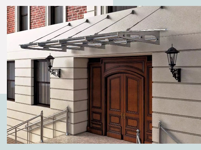 Металлические козырьки от 609 руб. в Вятских Поляне