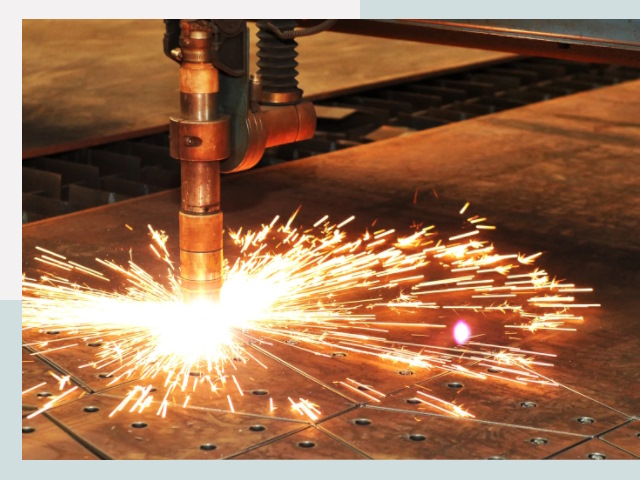 Плазменная резка металла в Вятских Поляне от 609 руб.